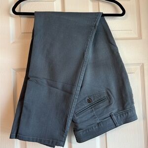 16W Violets & Roses Wonen’s pants.  EUC Gray